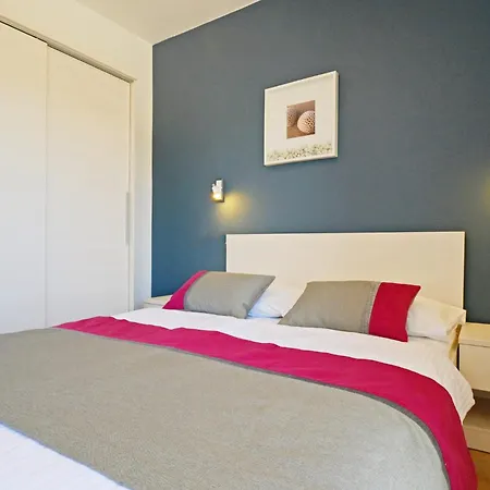Apartment Three-bedroom Near Sea Rabac