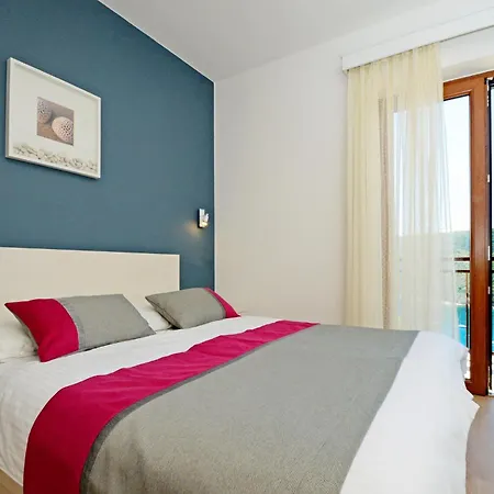 Three-bedroom Near Sea Rabac