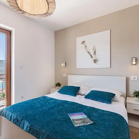 Three-bedroom Near Sea Apartman