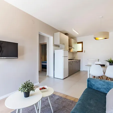 Three-bedroom Near Sea Apartman