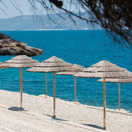 Three-bedroom Near Sea Apartman *