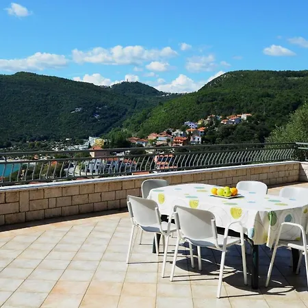 Three-bedroom Near Sea Apartment Rabac