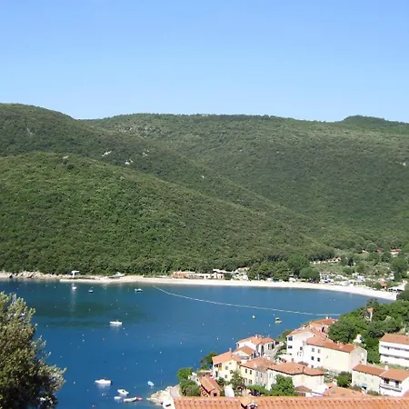 Three-bedroom Near Sea Rabac